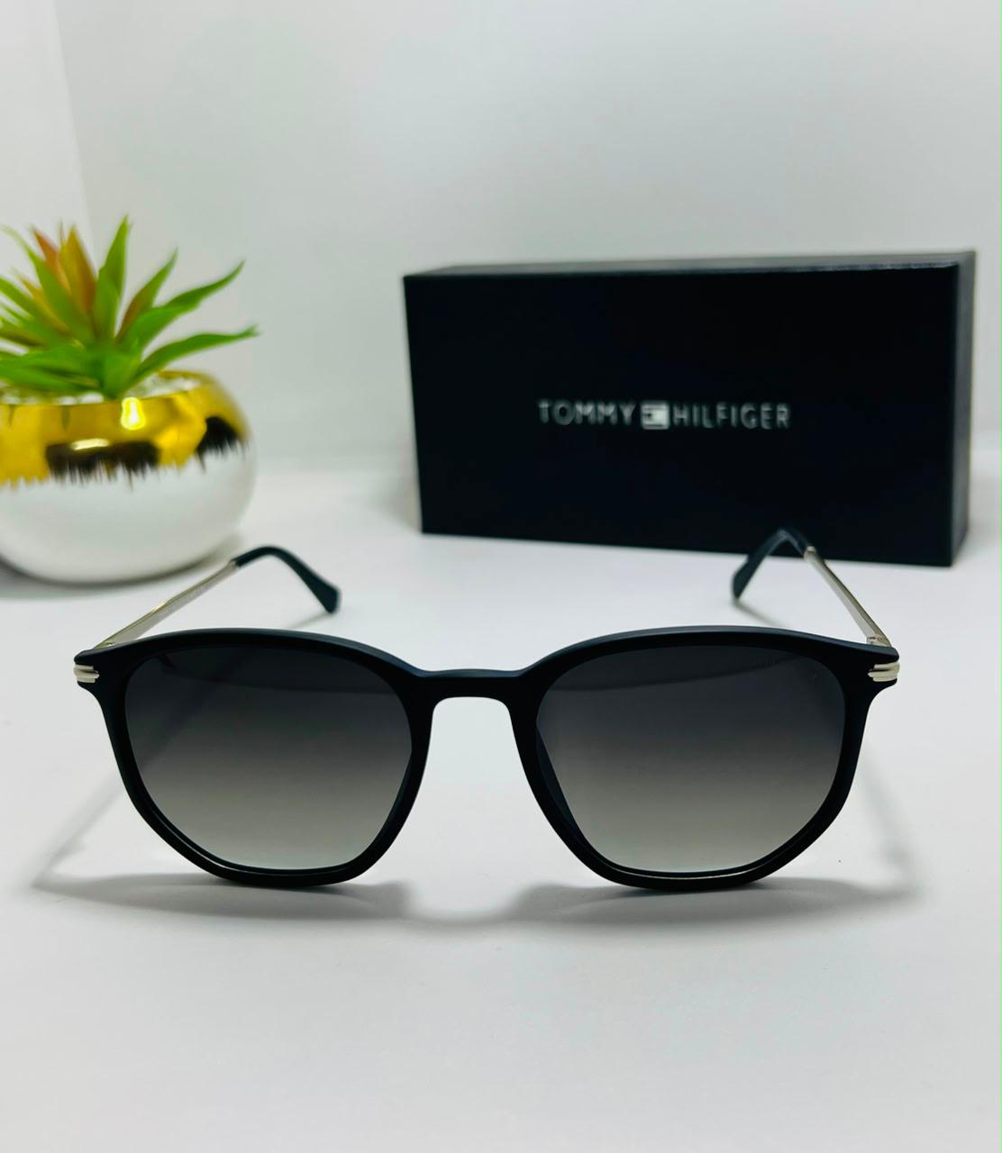 Tommy Hilfiger | OZ003