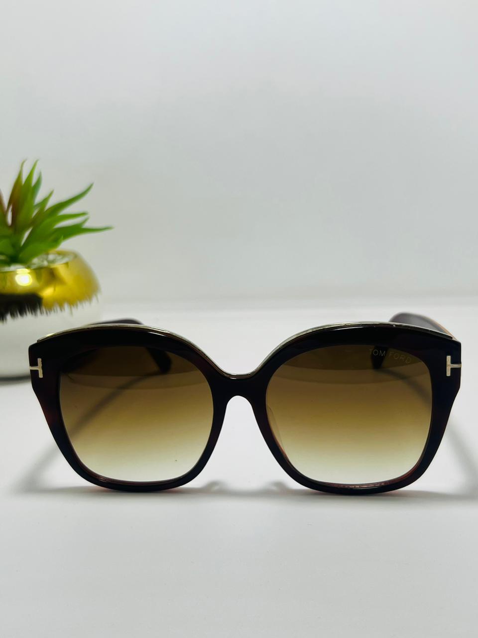 TOM FORD | OZ040