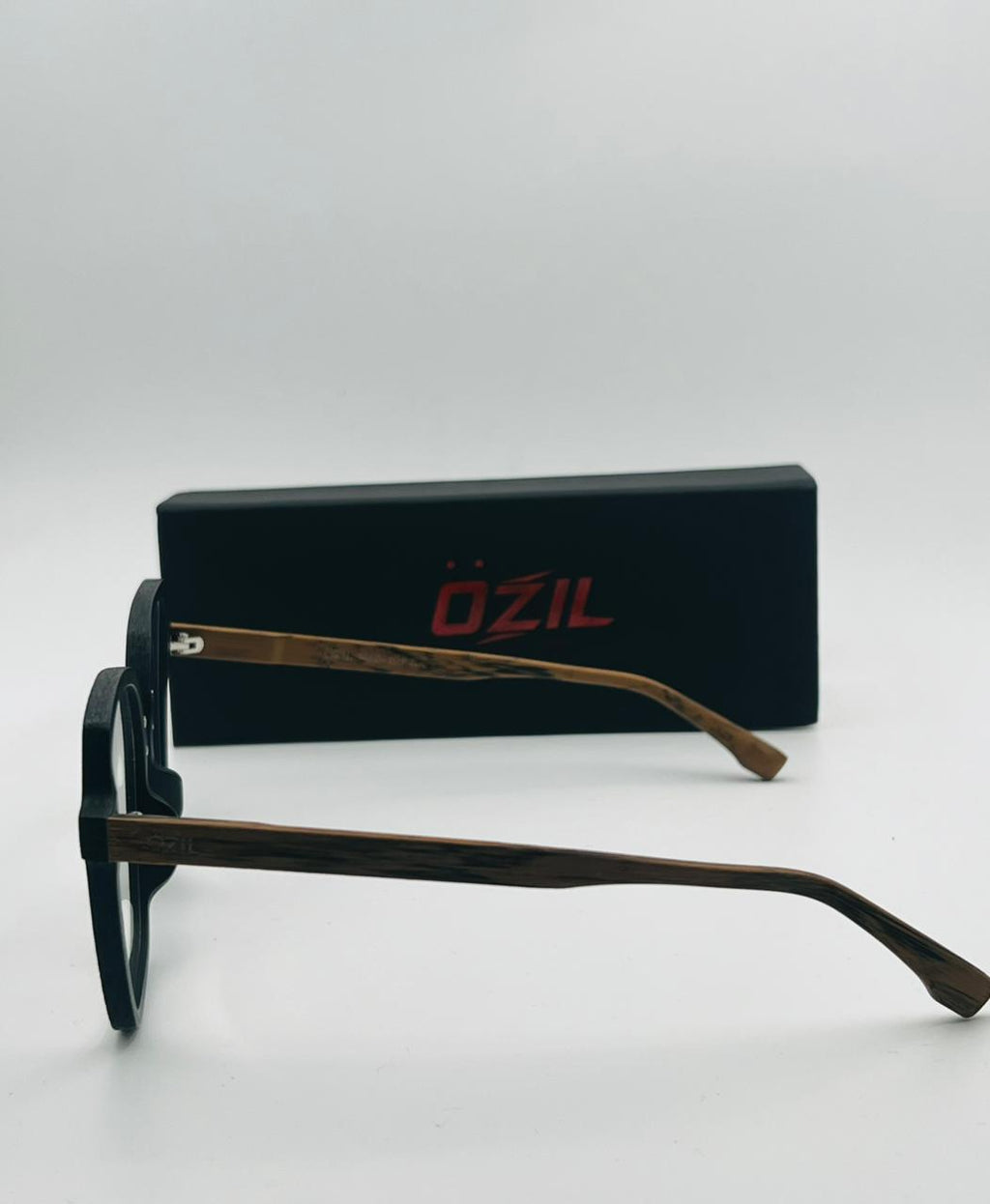 OZIL | O006