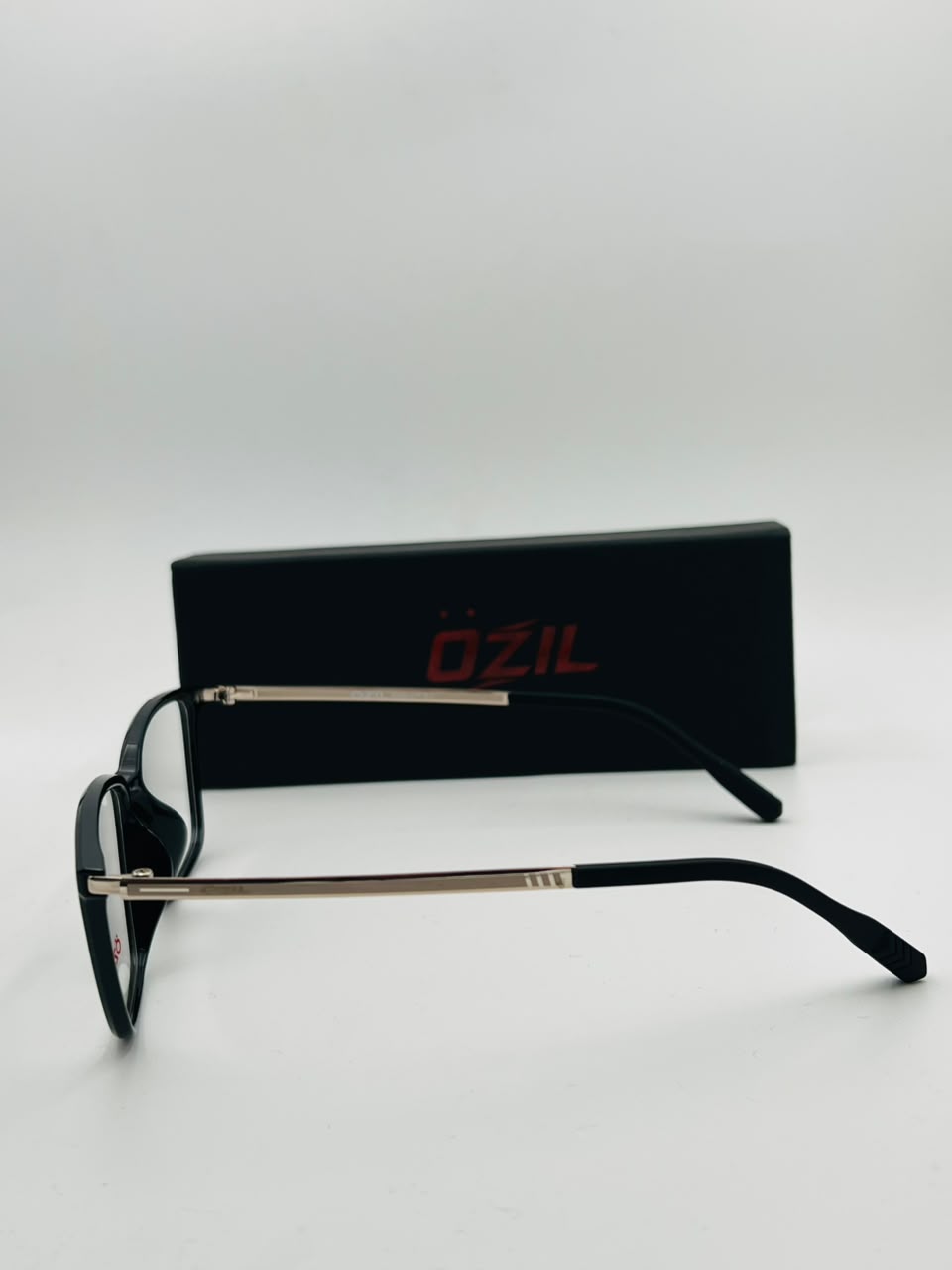 OZIL | O011