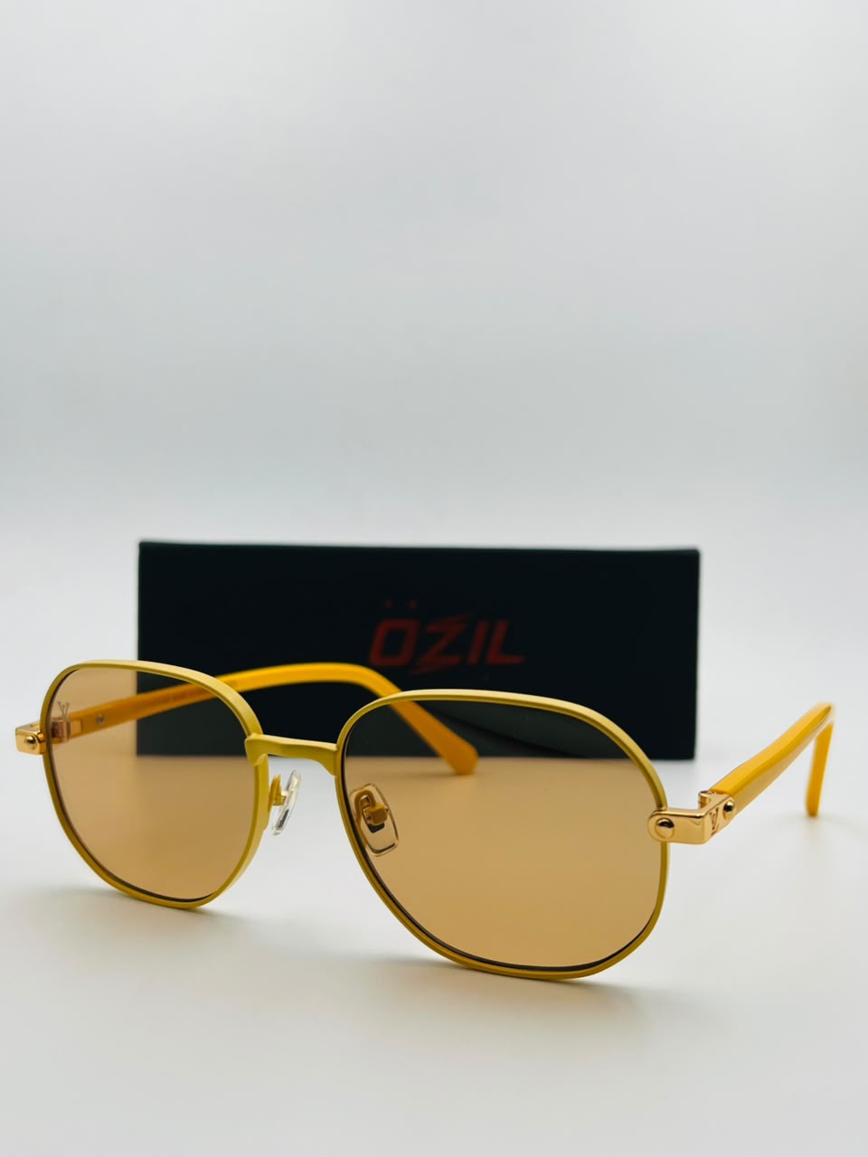 LV | SUN012